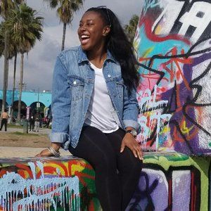 Meet your Posher, Emone